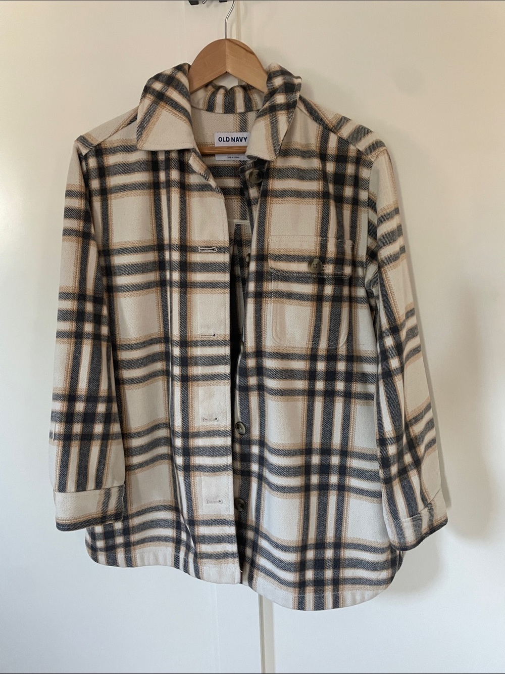Old Navy Cream, Black & Tan Plaid Button-Down Shirt Jacket